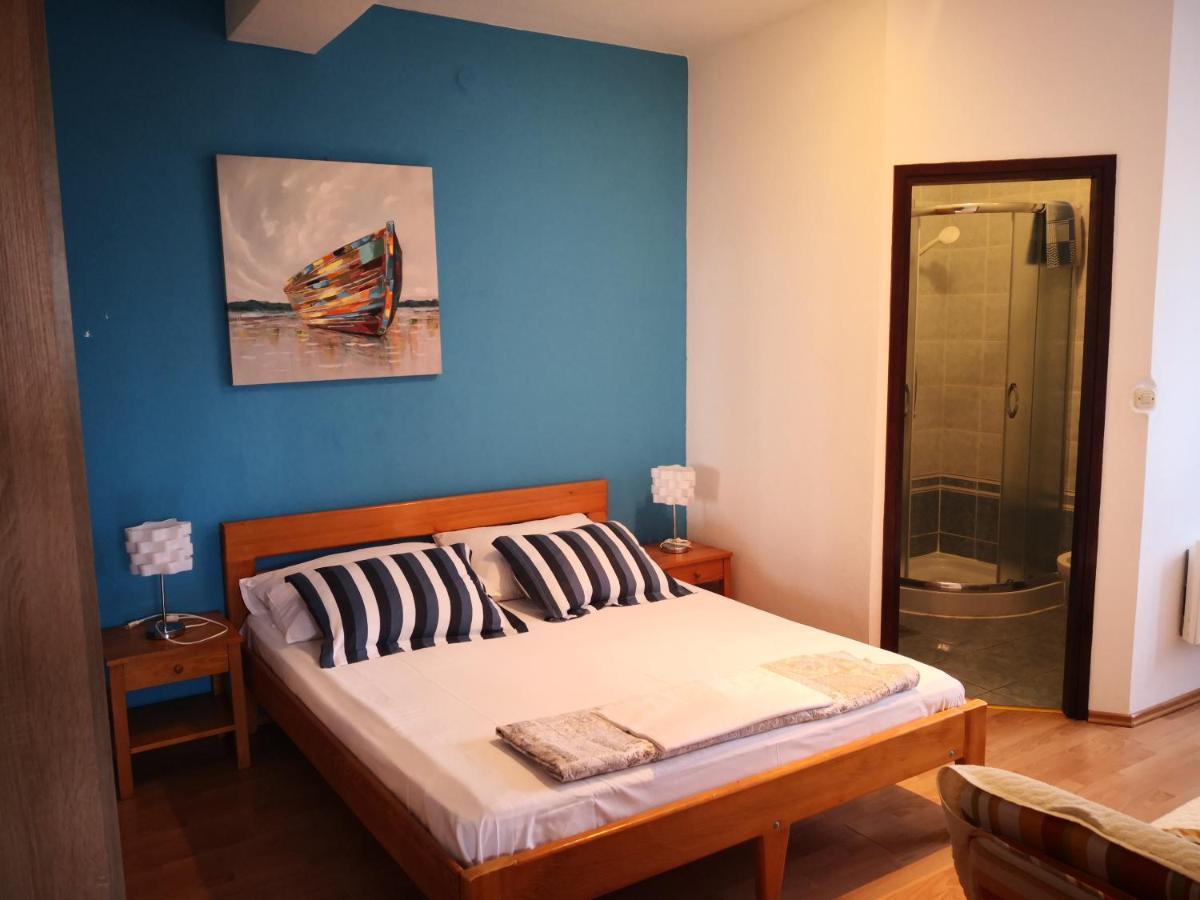 Apartment Plavia Biograd Biograd Na Moru Eksteriør billede