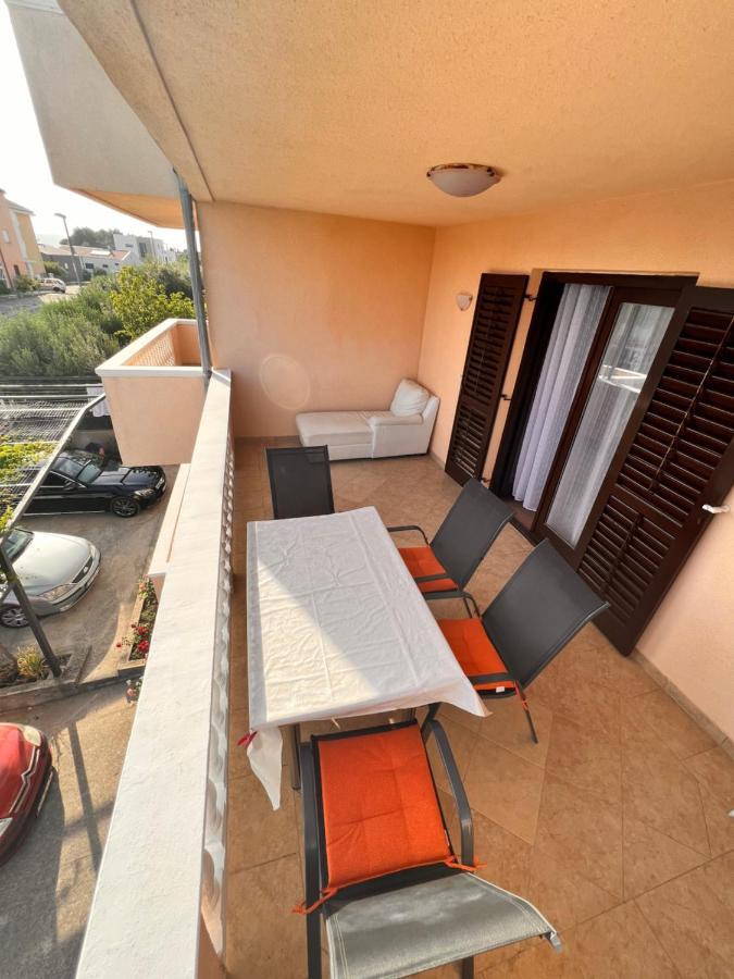 Apartment Plavia Biograd Biograd Na Moru Eksteriør billede