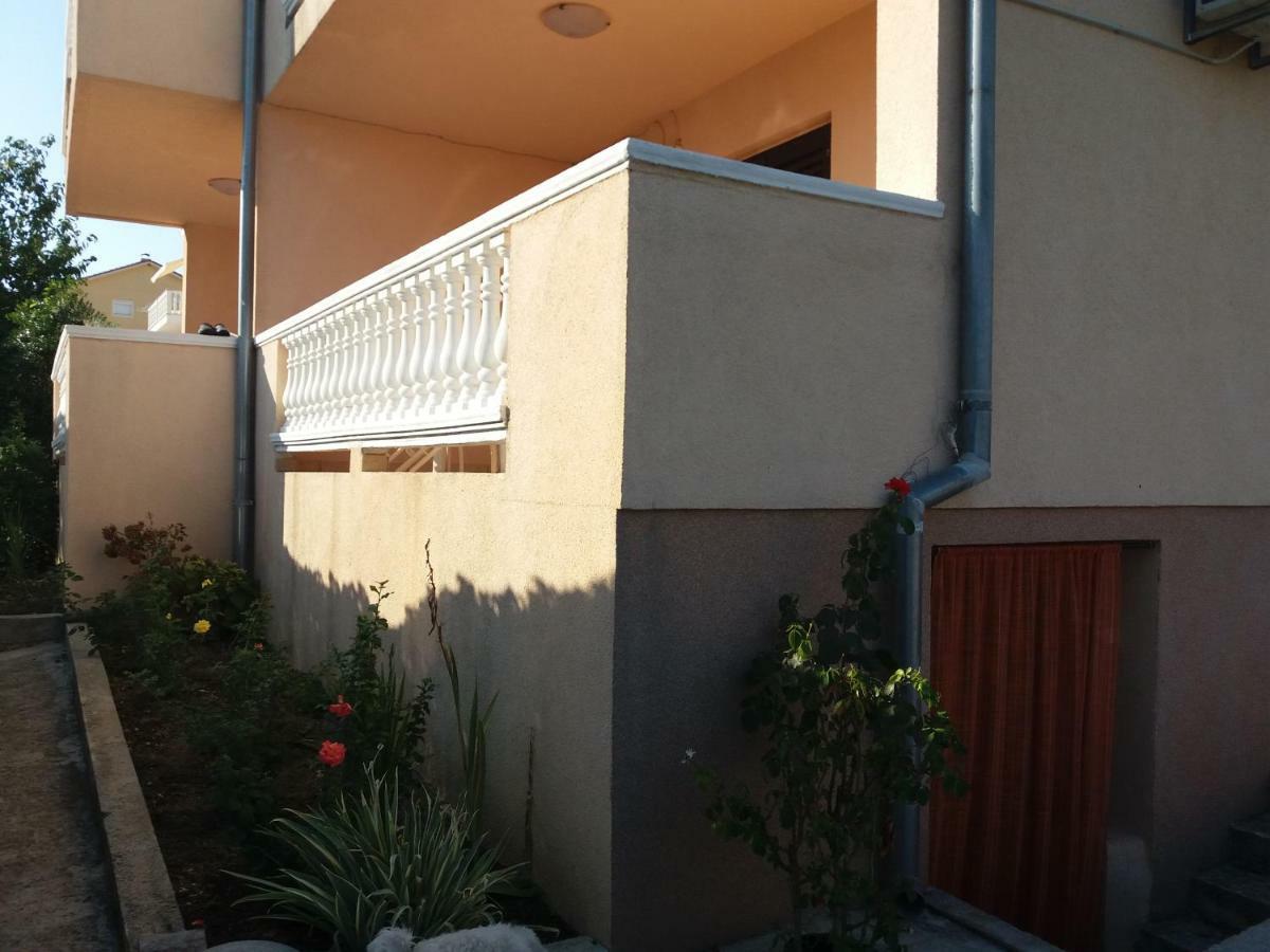 Apartment Plavia Biograd Biograd Na Moru Eksteriør billede